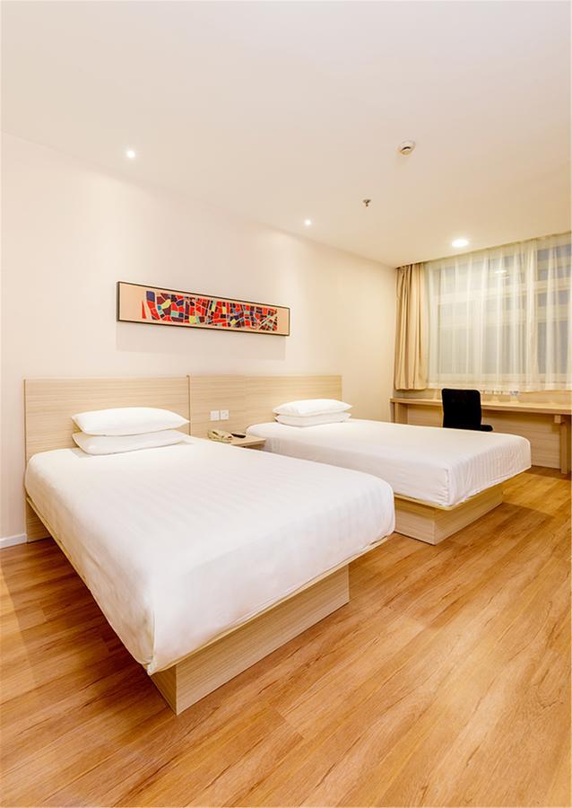 Hotel Hanting Zhenjin Road 2*